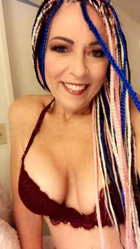 Mariah - Escort/Massage in Anaheim, CA