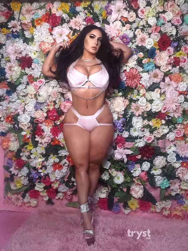 Escort/Massage Mckinsley in Boston, MA