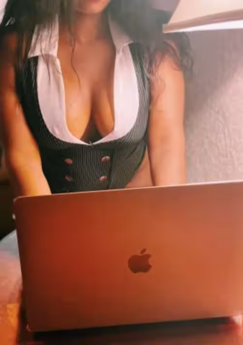 Anissa - Escort in Chicago, IL