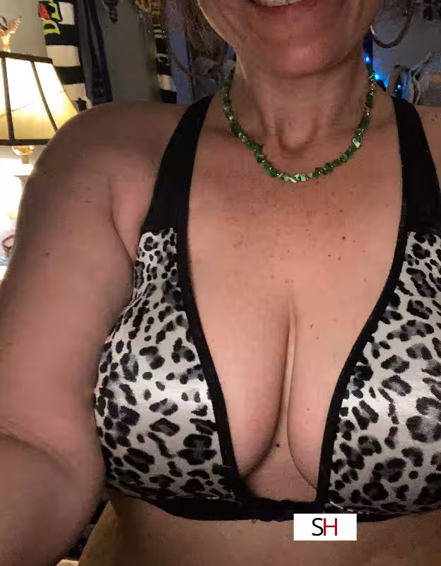 Escort Crystal / Niagara in Chicago, IL