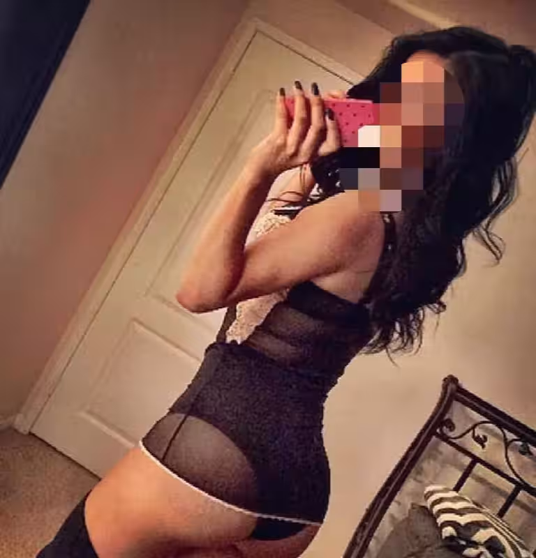 Escort/Massage Sashi in Chicago, IL