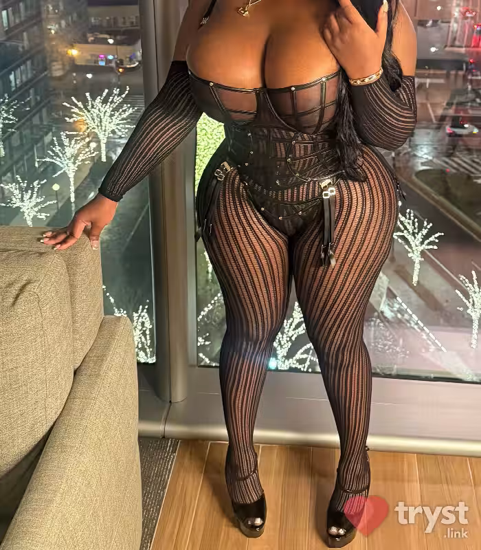 Escort Avamyra / Myra in Houston, TX