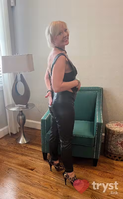 Escort Mariah Sweet in Houston, TX