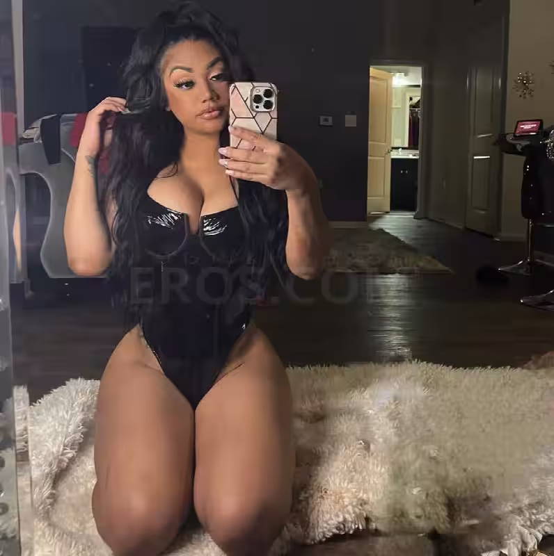 Ruby Wooh - Escort in Houston, TX