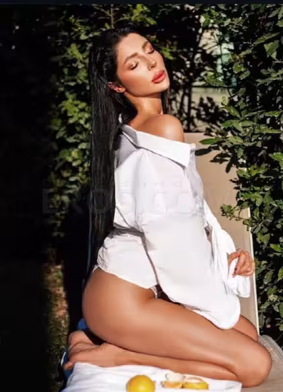 Escort/Massage/S&M Elizabeth in Miami, FL