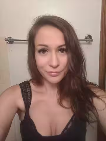 Emily - Escort in Milwaukee, WI