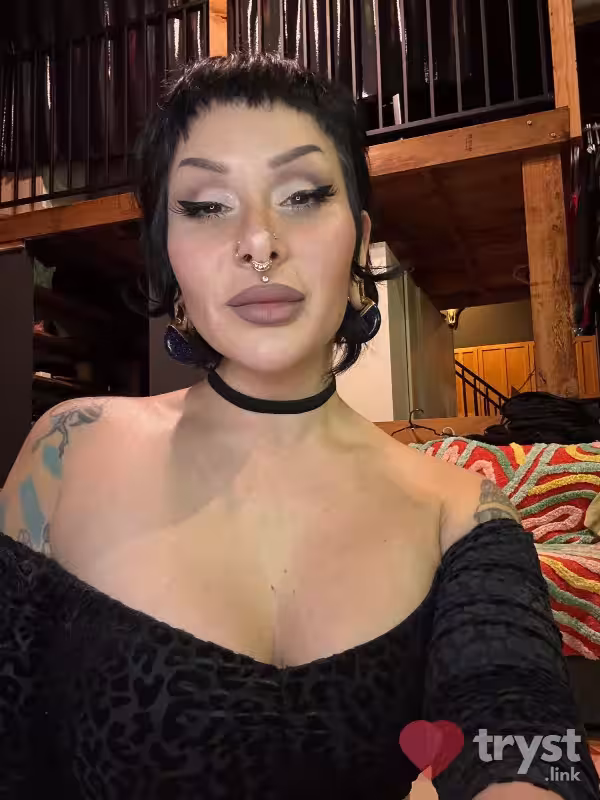 Jasper Stone and Zara Hadid