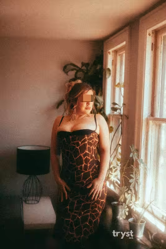 Escort Mischa York in Minneapolis, MN