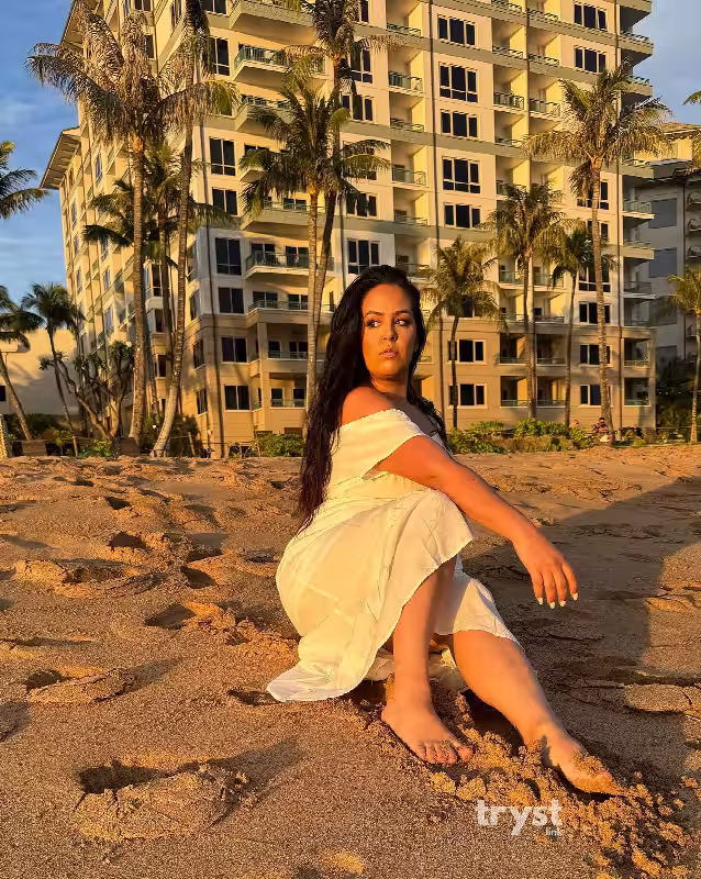 Veronica Jasmine and Sasha