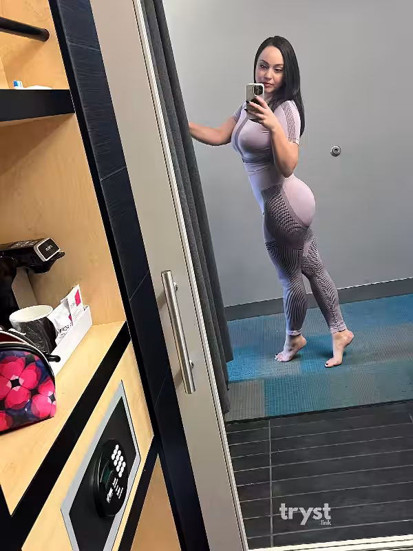 Escort Kimberly in Savannah, GA