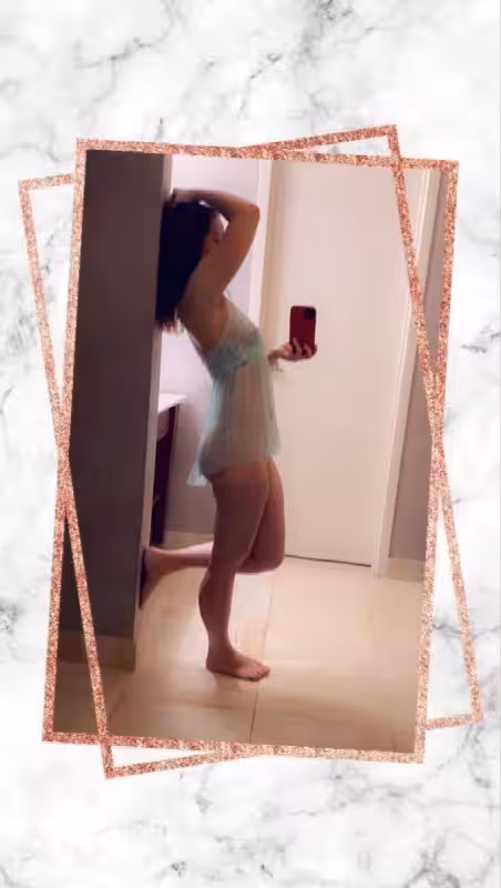 Escort Stephanie Sinclair in Schaumburg, IL