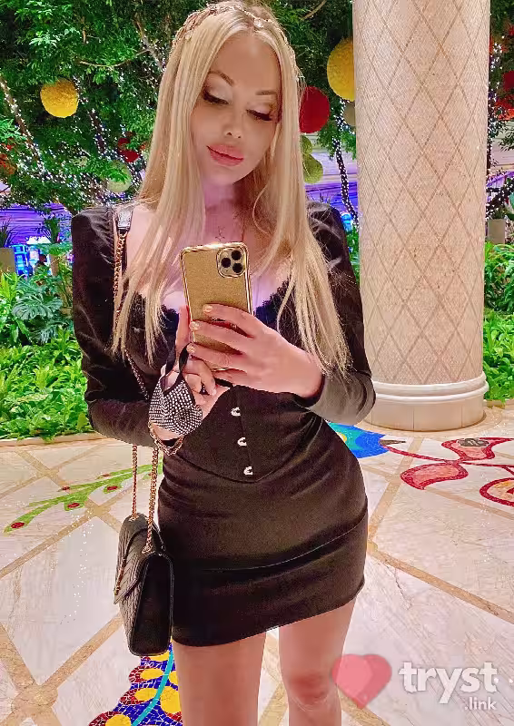 Natali and Elsa Sunshine