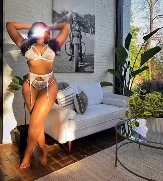 Naomi / Naomy - Escort/Massage/S&M in The Bronx, NY